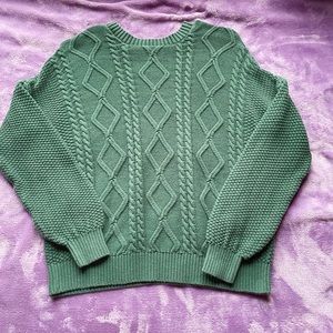 cable knit dark green Hollister sweater